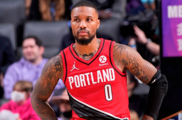 认为詹姆斯 认为詹姆斯