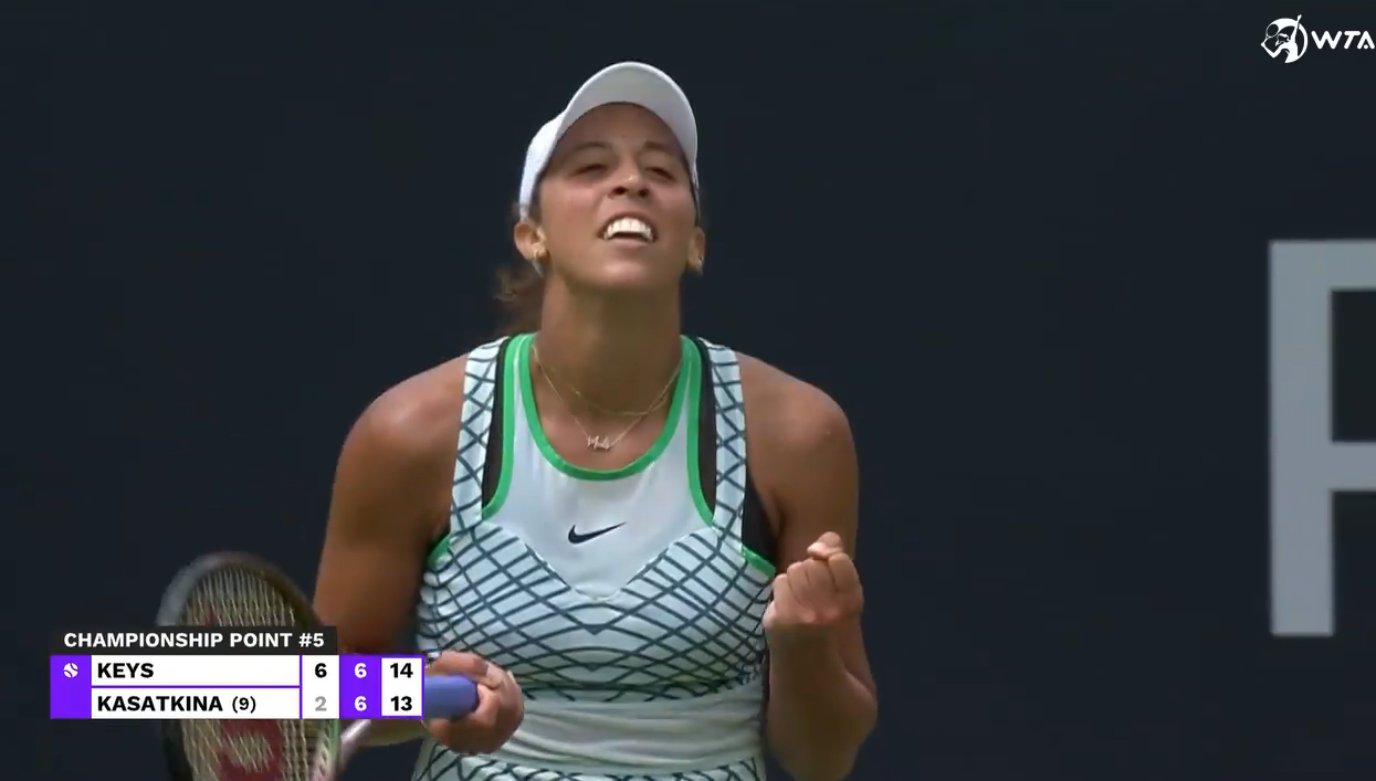 亚当斯以强 亚当斯以强