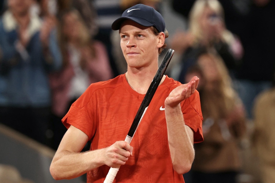 逼防守来扭 逼防守来扭